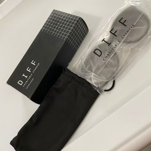 NWT Diff Claudia sunglasses